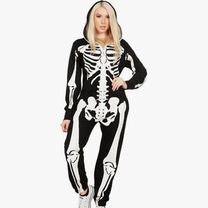 NWT‎ Tipsy Elves $80 Msrp Skelly Onesie